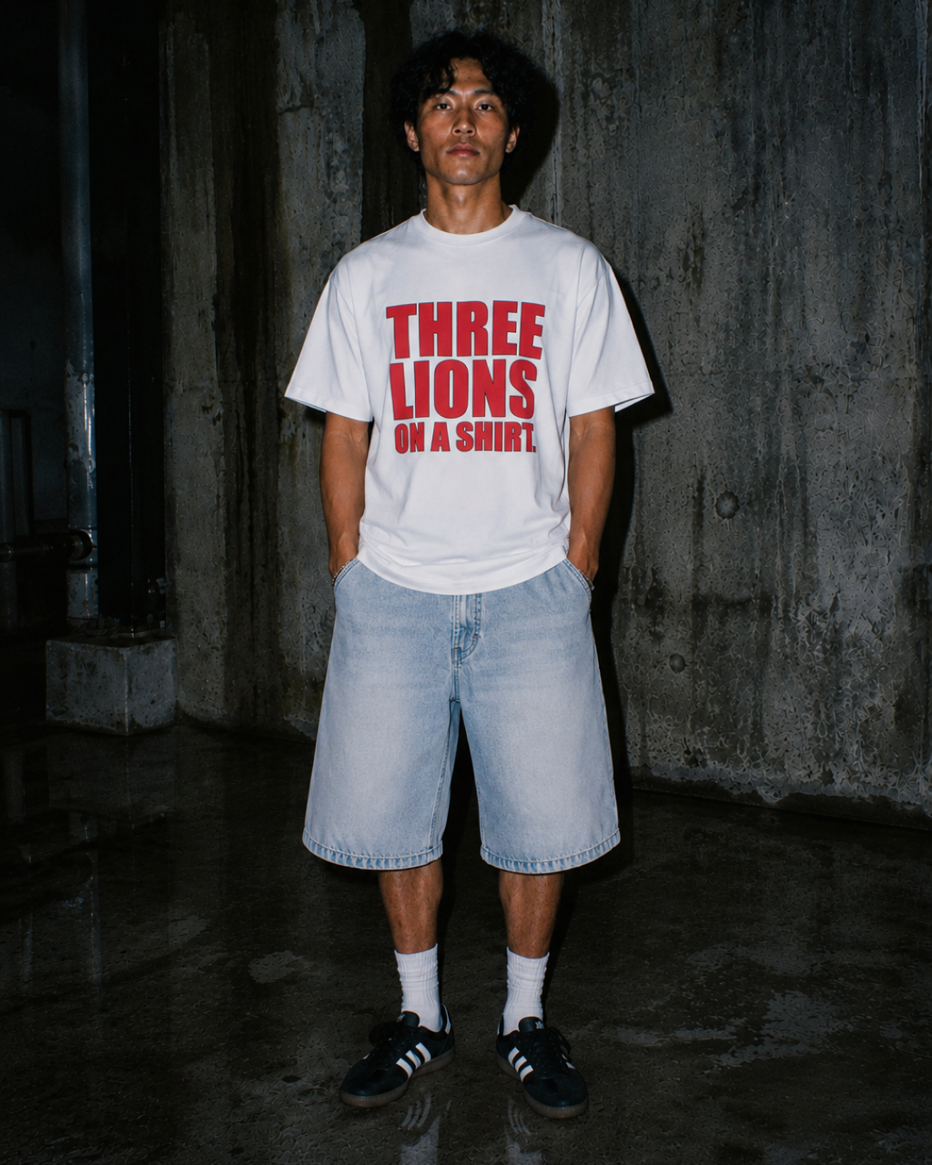 THREE LIONS (ON A SHIRT) T-SHIRT